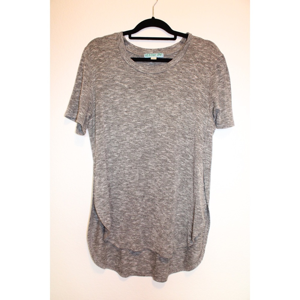 Dina Be Short Sleeve Grey Tee